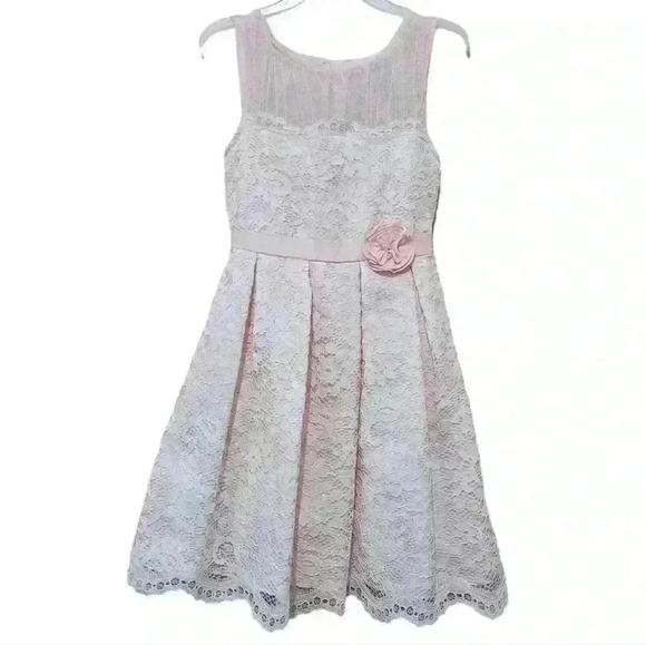 None Other - Sleeveless Lace Dress Flower Girl
